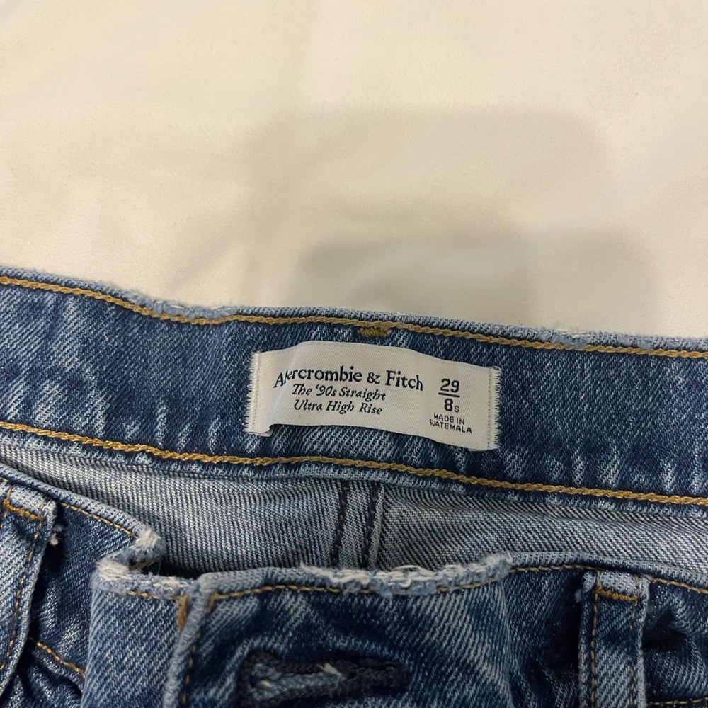 Abercrombie & Fitch 90s Straight Ultra High Rise Denim